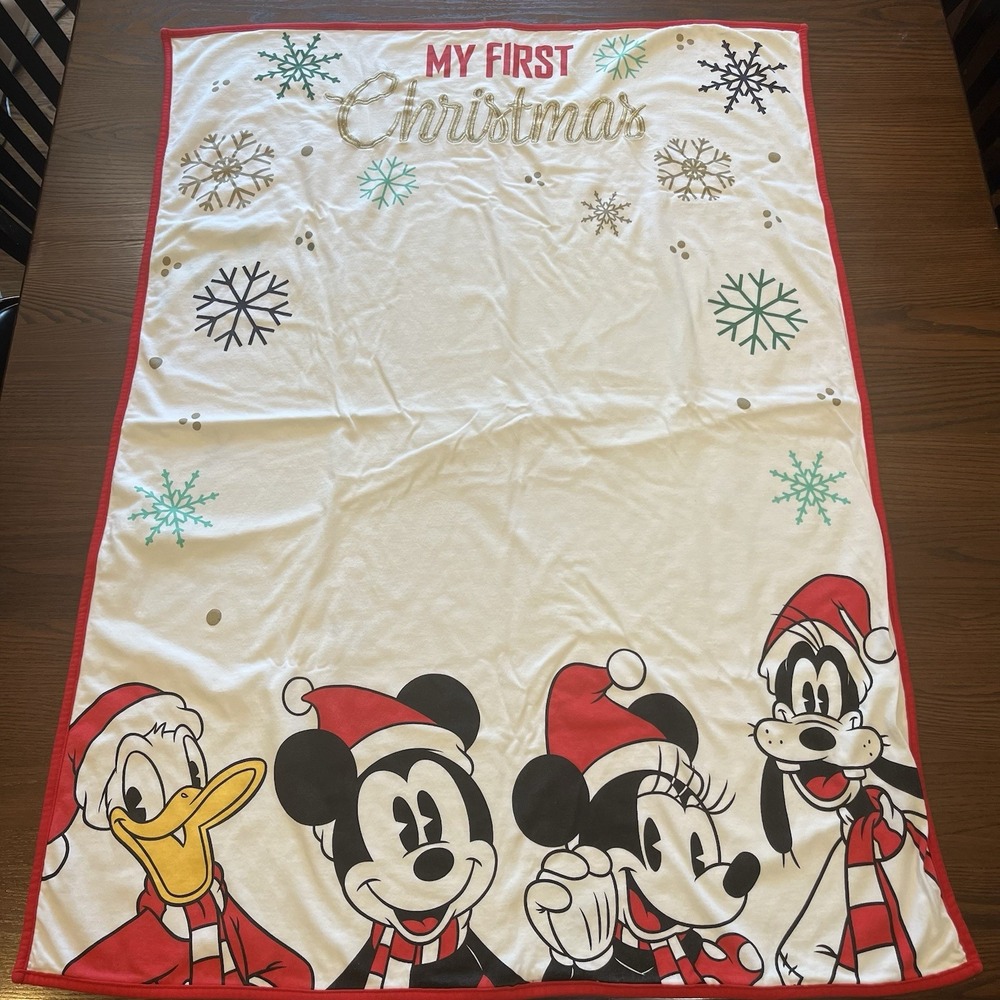 Disney Baby My First Christmas Blanket Mickey Minnie Donald Goofy Snowflakes